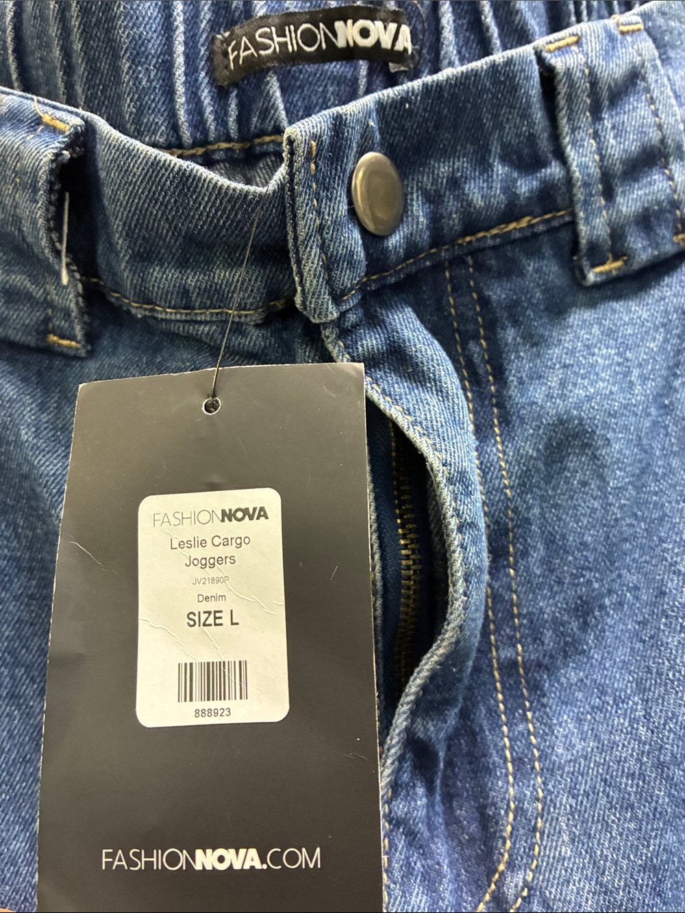 Fashion Nova Blue Relaxed Cargo Denim Jeans with Elastic Cuffs - Picture 4 of 9